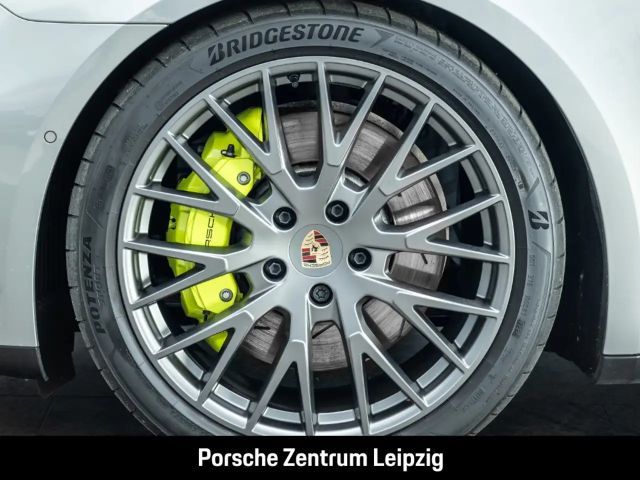 Porsche Panamera 4 E-Hybrid