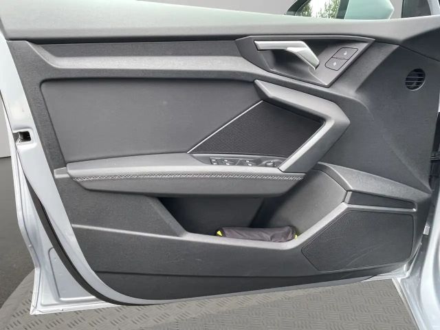 Audi A3 30 TFSI Sedan