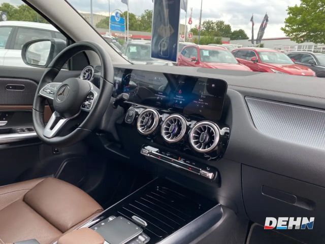 Mercedes-Benz GLA 250 4MATIC Progressive