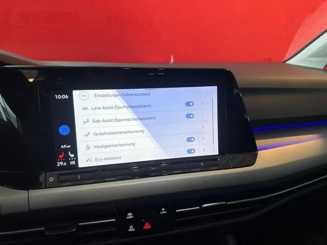 Volkswagen Golf Life Variant