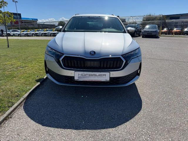 Skoda Octavia Essence TSI