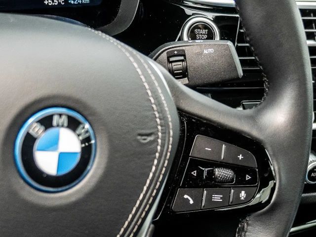 BMW 530 530e Luxury Line Sedan xDrive