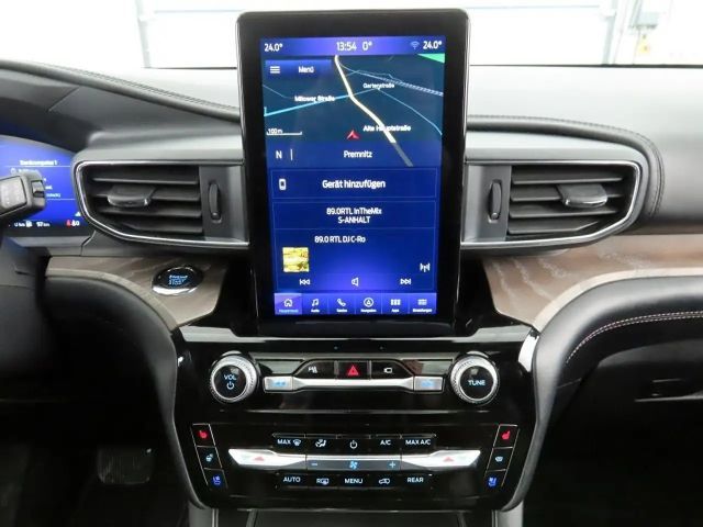 Ford Explorer Platinum