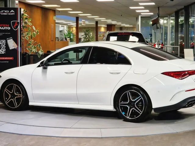 Mercedes-Benz CLA 180 AMG Line Coupé