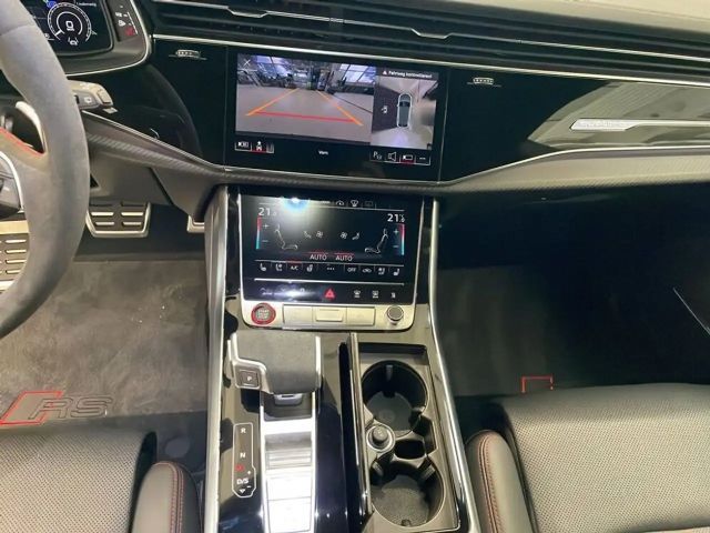 Audi RS Q8 Performance Quattro