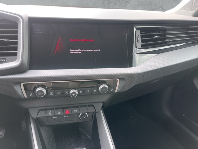 Audi A1 30 TFSI Allstreet