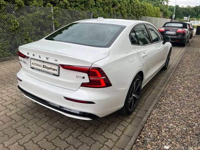 Volvo S60 AWD Dark Geartronic Ultimate