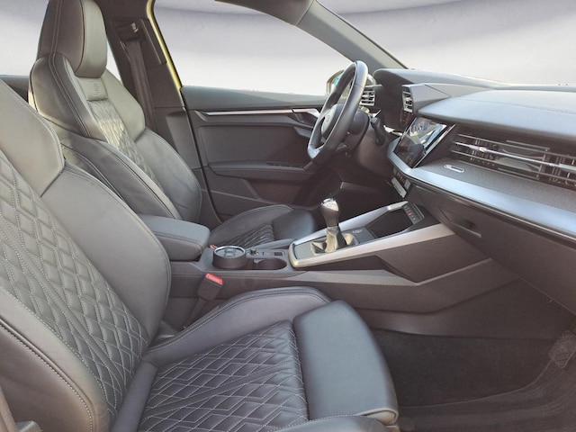 Audi A3 35 TFSI S-Line Sedan