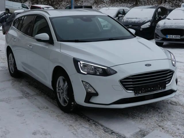 Ford Focus Cool & Connect Wagon