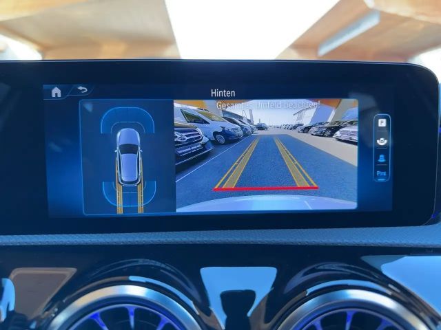 Mercedes-Benz A 220 4MATIC AMG Line Premium