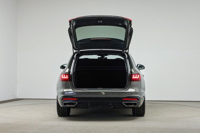 Audi A4 45 TFSI Avant Quattro S-Line S-Tronic