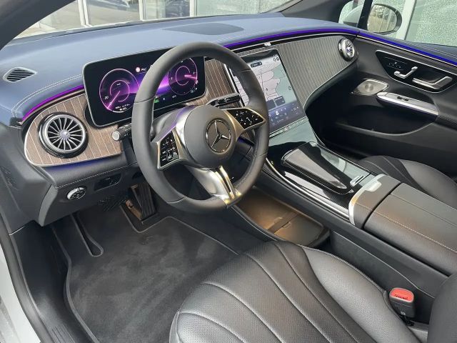 Mercedes-Benz EQE 350 AMG Line Sedan