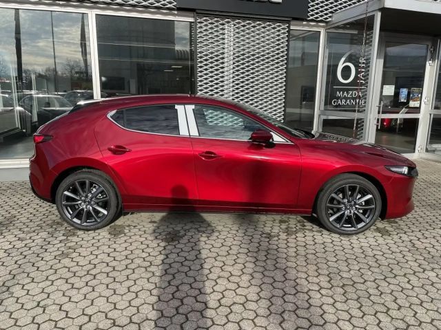 Mazda 3 Exclusive-line