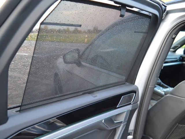 Volkswagen Touareg 4Motion R-Line