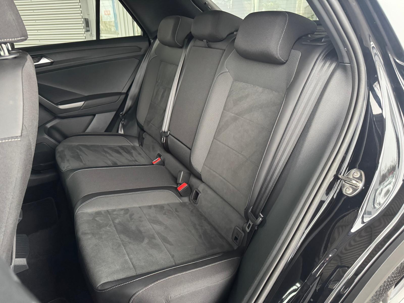 Volkswagen T-Roc 1.5 TSI DSG R-Line