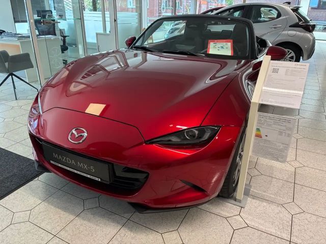 Mazda MX-5 Exclusive-line SkyActiv