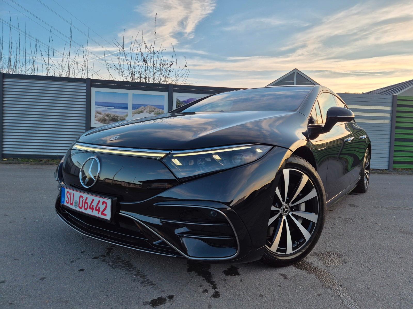 Mercedes-Benz EQS 450 AMG Line Sedan