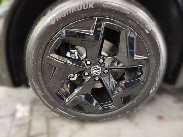 Volkswagen Tiguan 1.5 eTSI DSG IQ.Drive R-Line