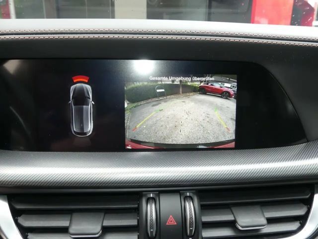 Alfa Romeo Stelvio AT8 Q4 Turbo