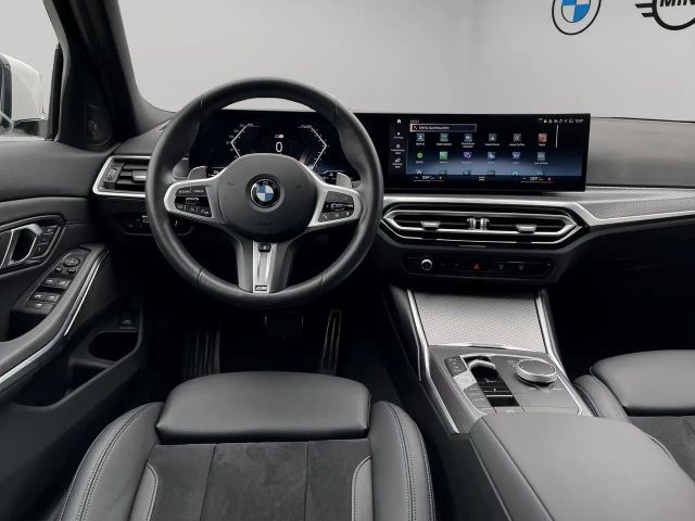 BMW 330 330i M-Sport Sedan xDrive