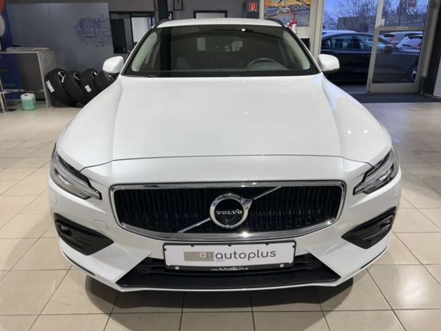 Volvo V60 Momentum