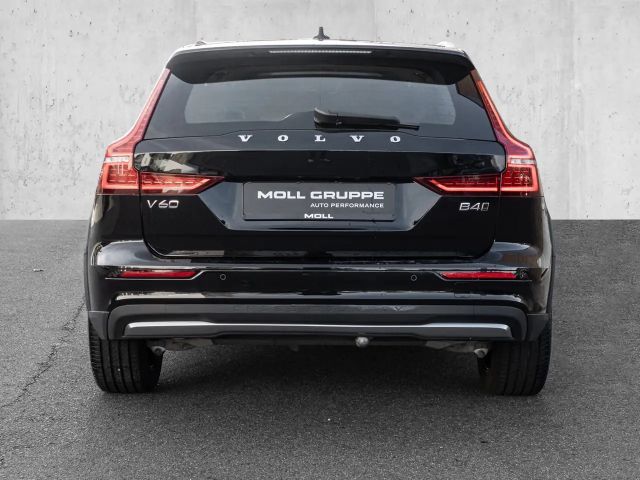 Volvo V60 AWD Plus