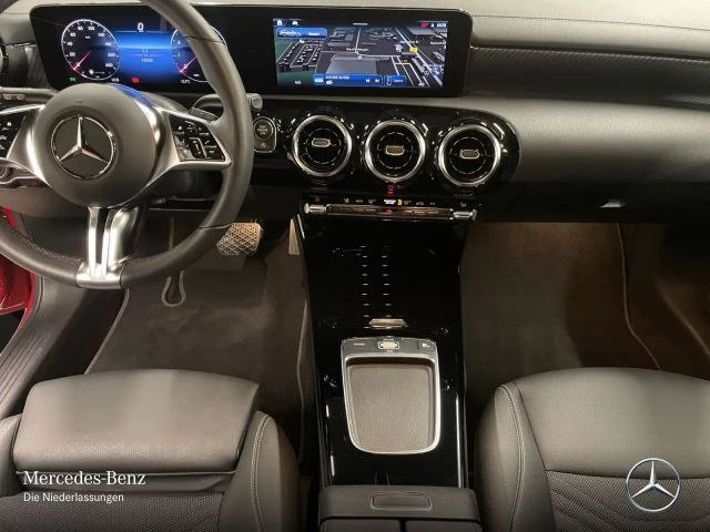 Mercedes-Benz CLA 180 Progressive