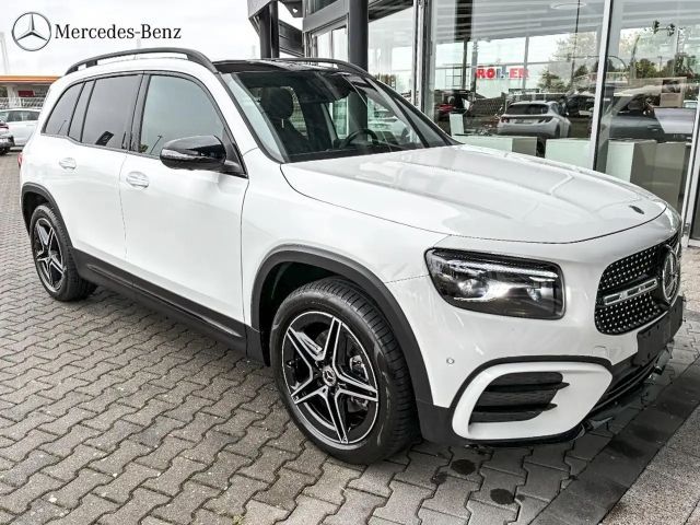 Mercedes-Benz GLB 200 AMG Line