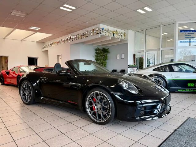 Porsche 992 Cabrio Carrera S