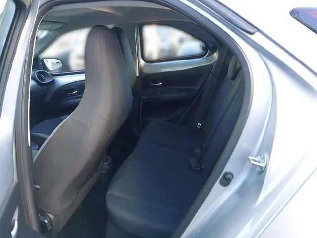 Toyota Aygo X Hatchback Play VVT-i