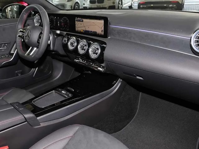 Mercedes-Benz A 200 AMG Line