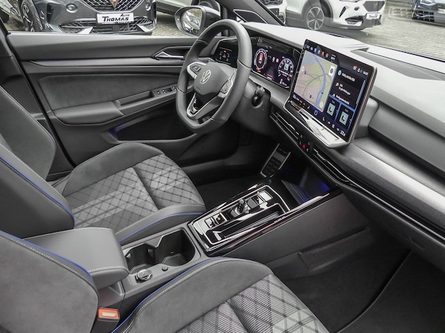 Volkswagen Golf 1.5 eTSI R-Line Variant