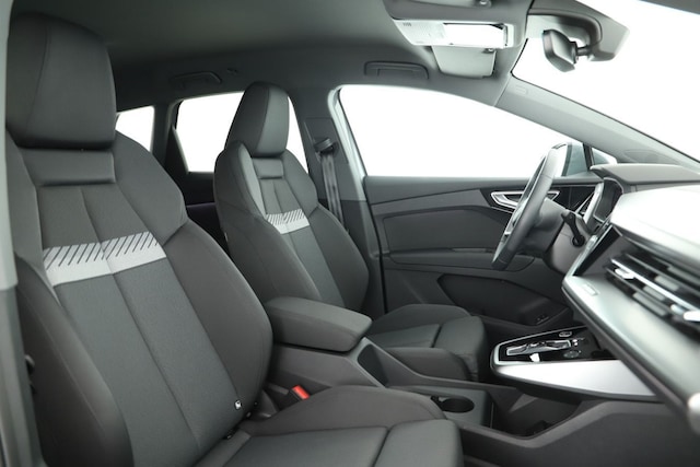 Audi Q4 e-tron SUV 45 e-tron Audi Q4 e-tron