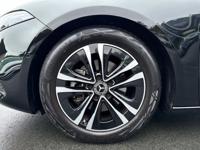 Mercedes-Benz A 200 A 200 d Hatchback