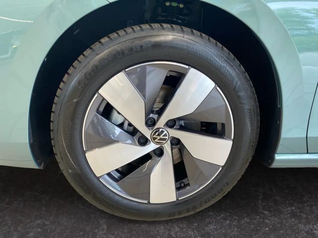 Volkswagen Passat 1.5 eTSI Business