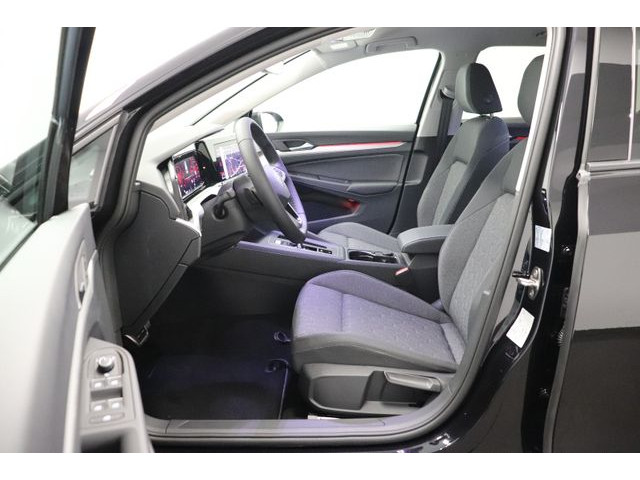 Volkswagen Golf Life Variant