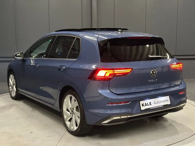 Volkswagen Golf 1.5 eTSI DSG