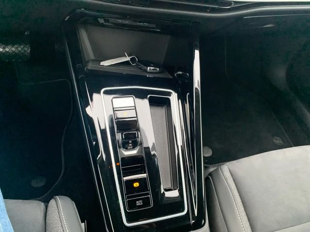 Volkswagen Golf 1.5 eTSI DSG Golf VIII Style