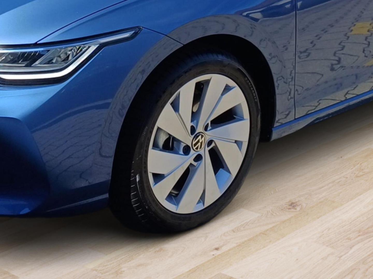 Volkswagen Golf 1.5 TSI Golf VIII