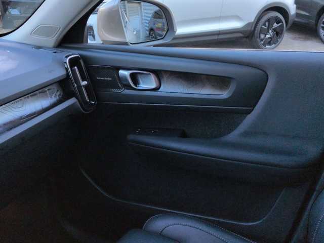 Volvo XC40 Bright Plus Recharge T5