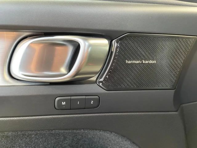 Volvo XC40 Bright Plus T4