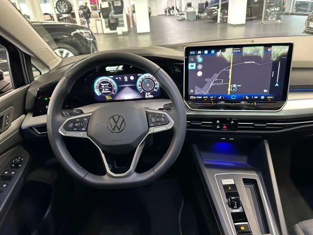 Volkswagen Golf 1.5 eTSI DSG Life Variant