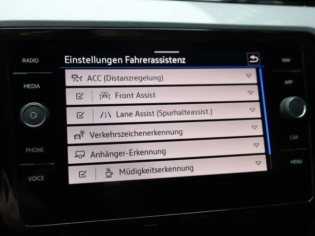 Volkswagen Passat 1.5 TSI Business Variant