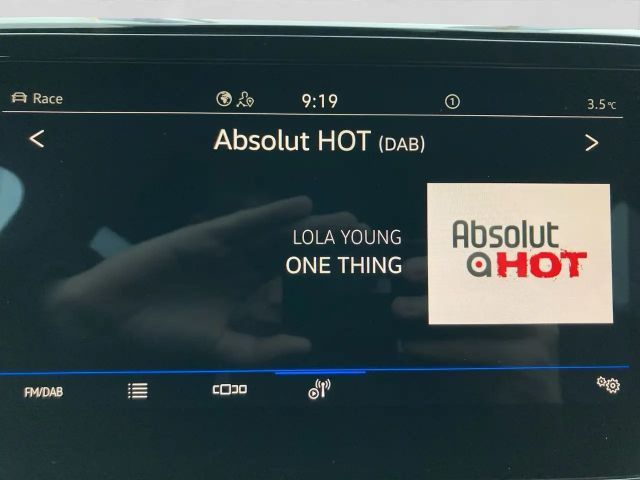 Volkswagen T-Roc R AKRAPOVIC PANO LEDER LM19