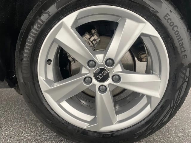 Audi Q2 30 TFSI S-Line