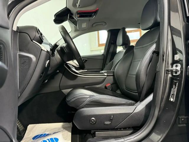 Mercedes-Benz GLC 300 4MATIC