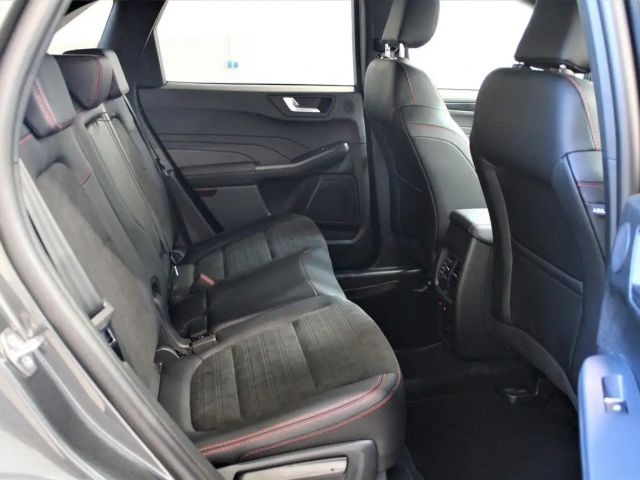 Ford Kuga Plug in Hybrid ST Line X