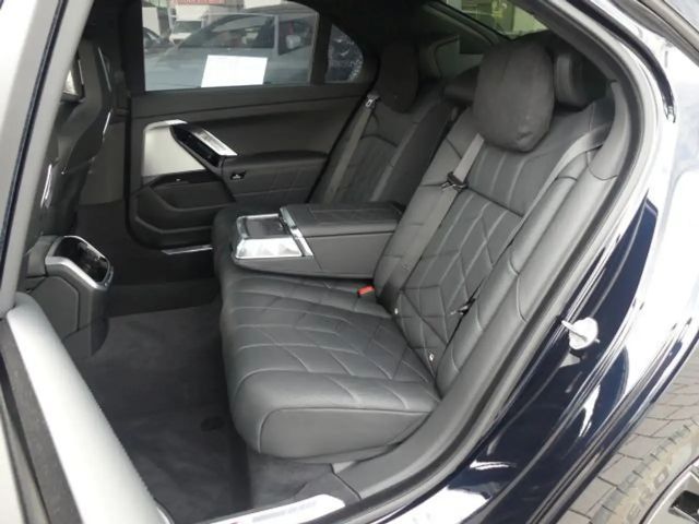 BMW i7 M-Sport Sedan