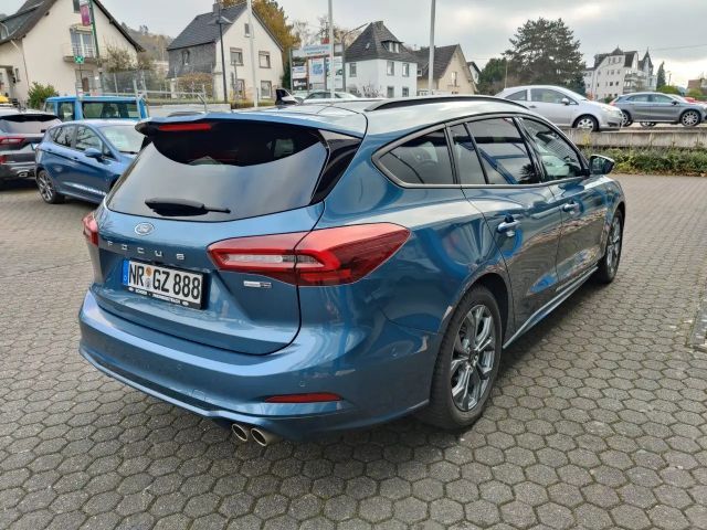Ford Focus ST Line Wagon