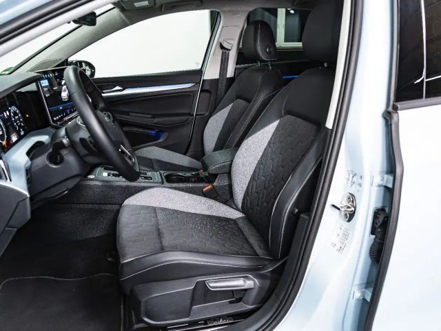 Volkswagen Golf 1.5 eTSI